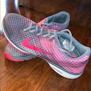 Nike woman’s running shoes